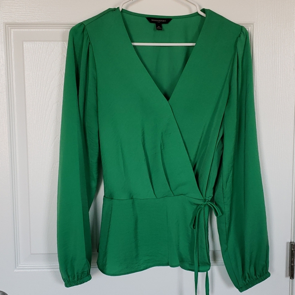 Banana Republic Silk blouse